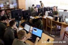 NATO naverbovalo hackerov na vojenské cvičenie