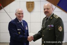 Generálmajor Macko sa stretol s náčelníkom štábu Vzdušných síl Národnej gardy štátu Indiana