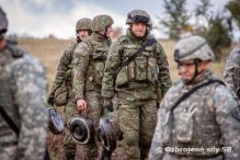 Slovenský štít 2016 - slovenskí a americkí vojaci počas spoločného výcviku